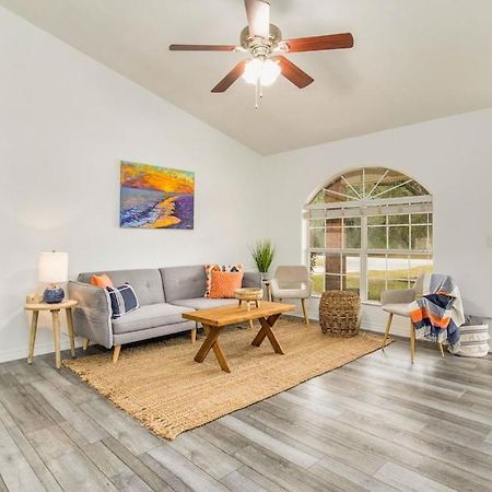 New! Close To Beach, Cozy, New Beds & Family Friendly 纳瓦拉 外观 照片