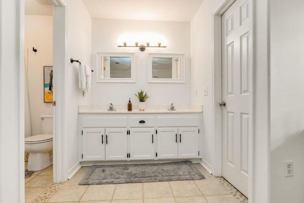 New! Close To Beach, Cozy, New Beds & Family Friendly 纳瓦拉 外观 照片
