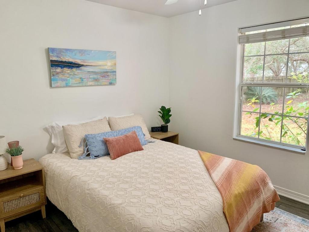 New! Close To Beach, Cozy, New Beds & Family Friendly 纳瓦拉 外观 照片